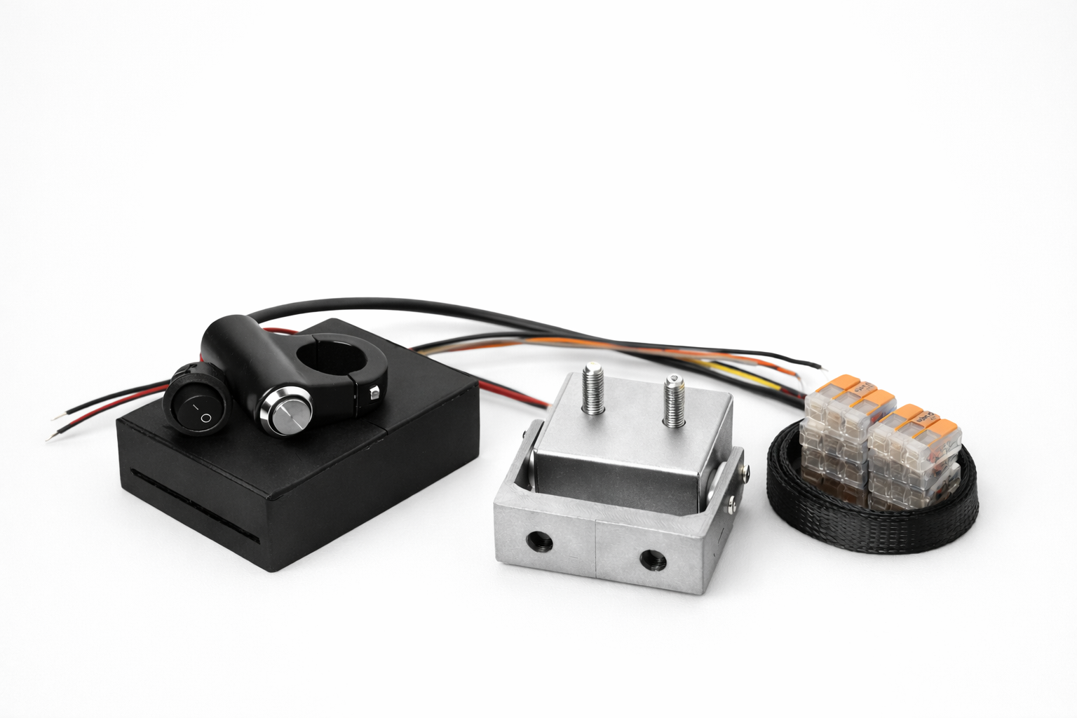 License plate and relay set